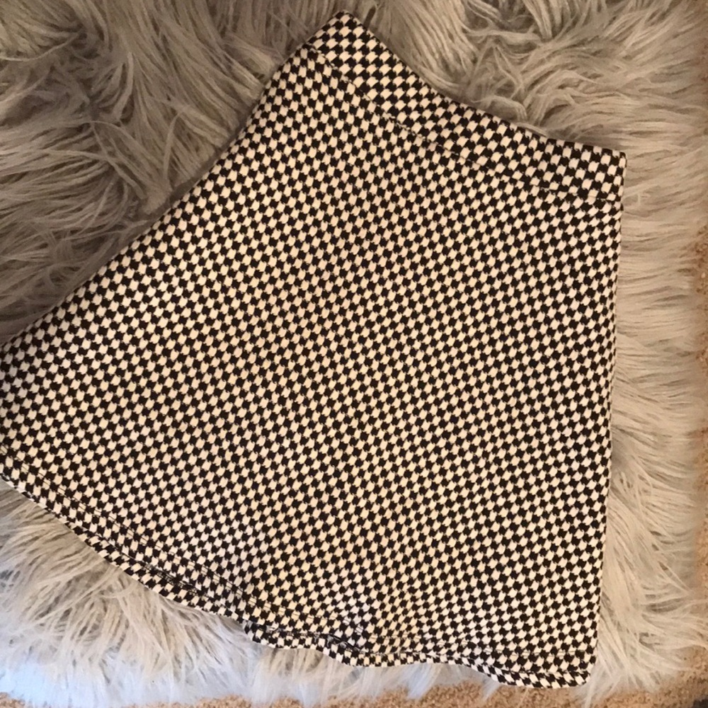 Forever 21 gingham skater skirt